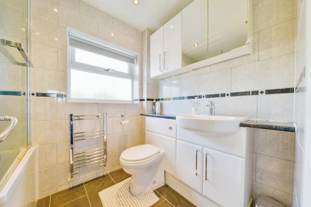 Additional image 7 of Howland Garth, ST. ALBANS