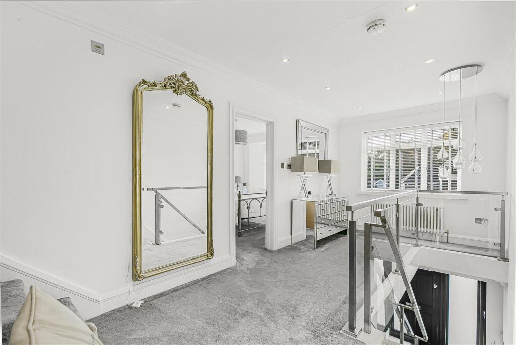 Additional image 13 of Pine Grove, Brookmans Park, Hatfield