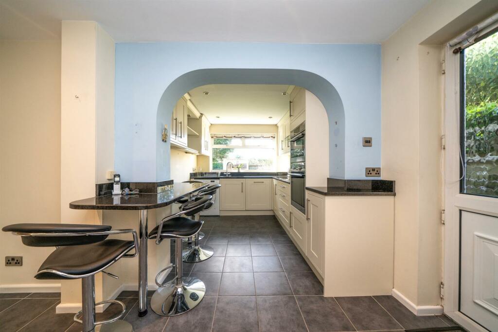 Additional image 8 of Fontmell Close, St. Albans