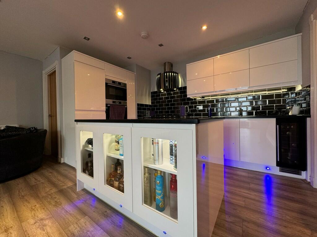 Additional image 4 of Penthouse Apartment, King Edwards Wharf, Birmingham, B16