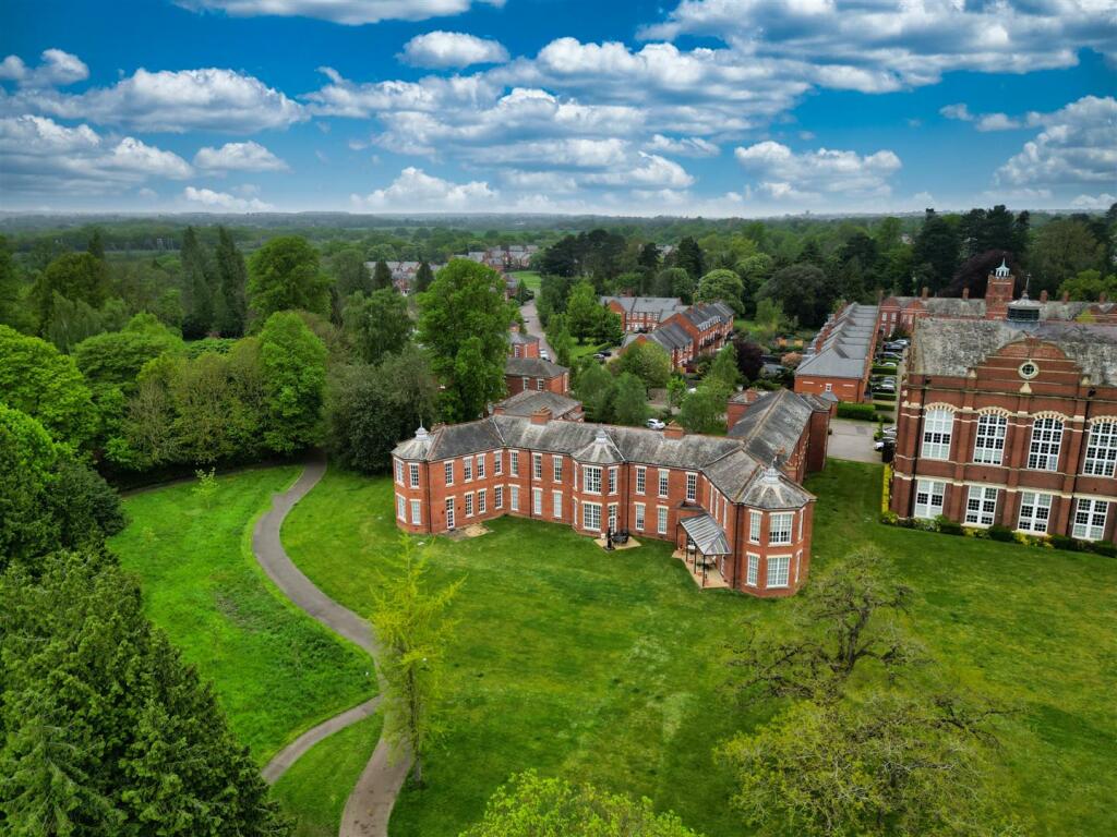 Additional image 17 of Beningfield Drive, London Colney, St. Albans