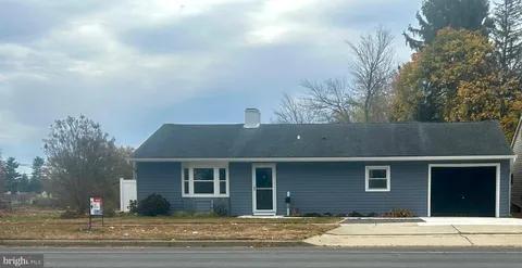 156 Trenton Road, Fairless Hills, PA 19030