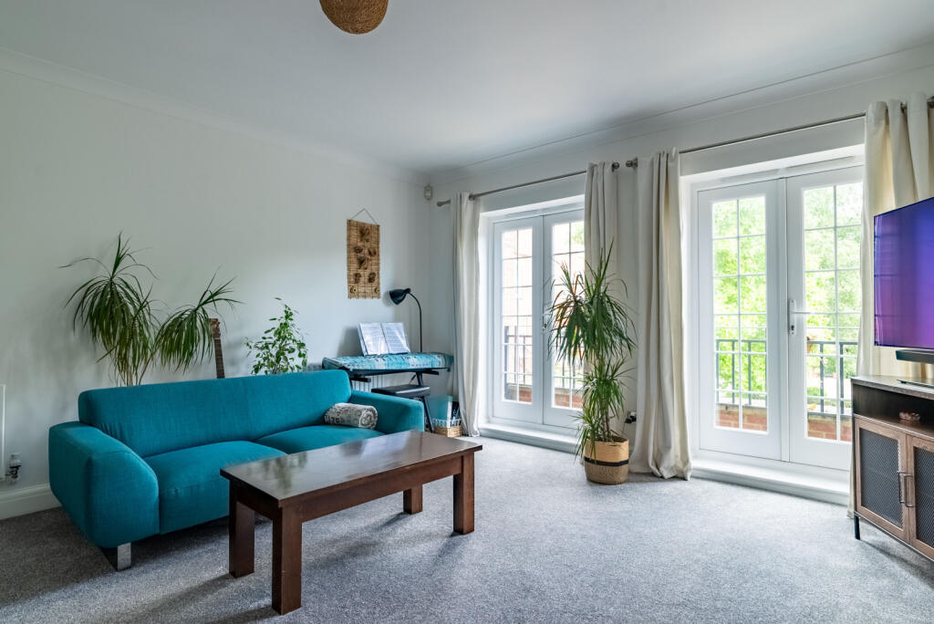 Additional image 7 of Azalea Close, Napsbury Park, St. Albans, Hertfordshire, AL2