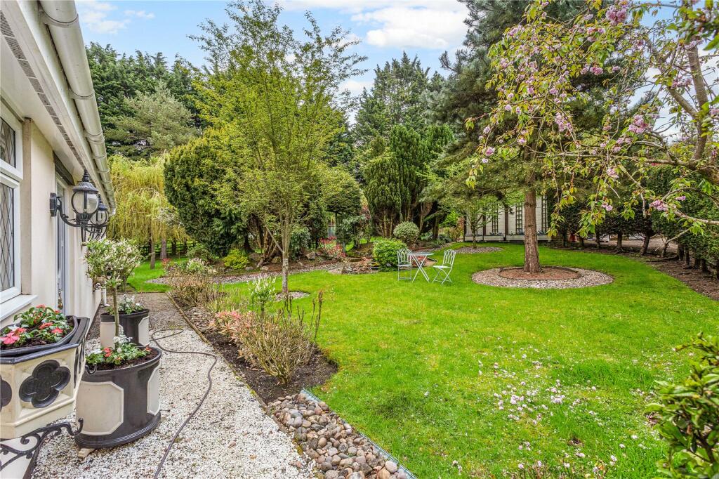 Additional image 29 of Delmer End Lane, Flamstead, AL3