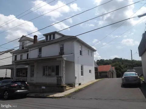 233 South Street, Minersville, PA 17954