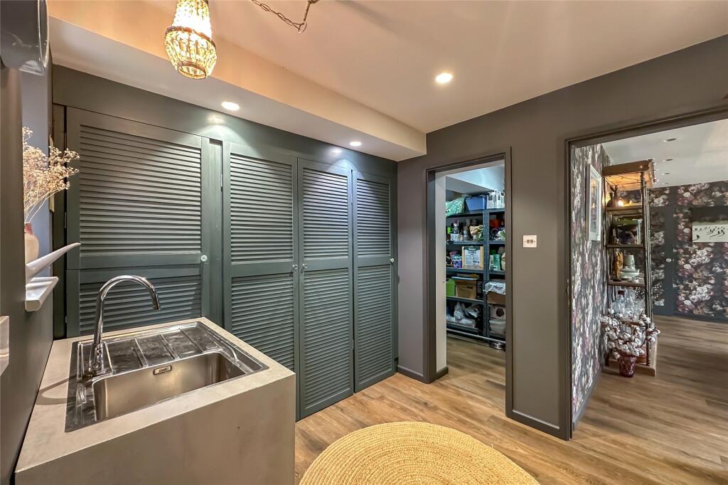 Additional image 17 of Tippendell Lane, St. Albans, Hertfordshire, AL2