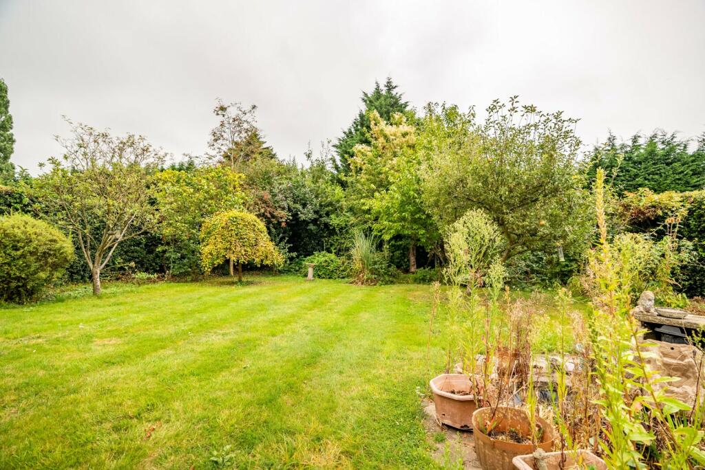 Additional image 3 of Tippendell Lane, Park Street, St. Albans, Hertfordshire, AL2