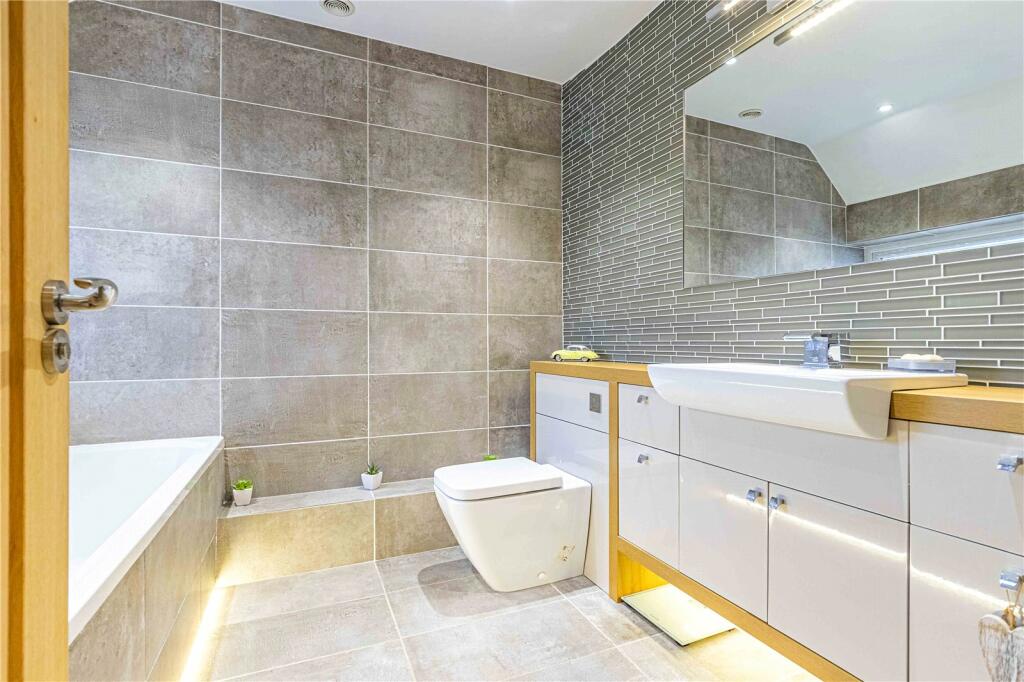 Additional image 16 of Hilltop, Redbourn, St. Albans, Hertfordshire, AL3