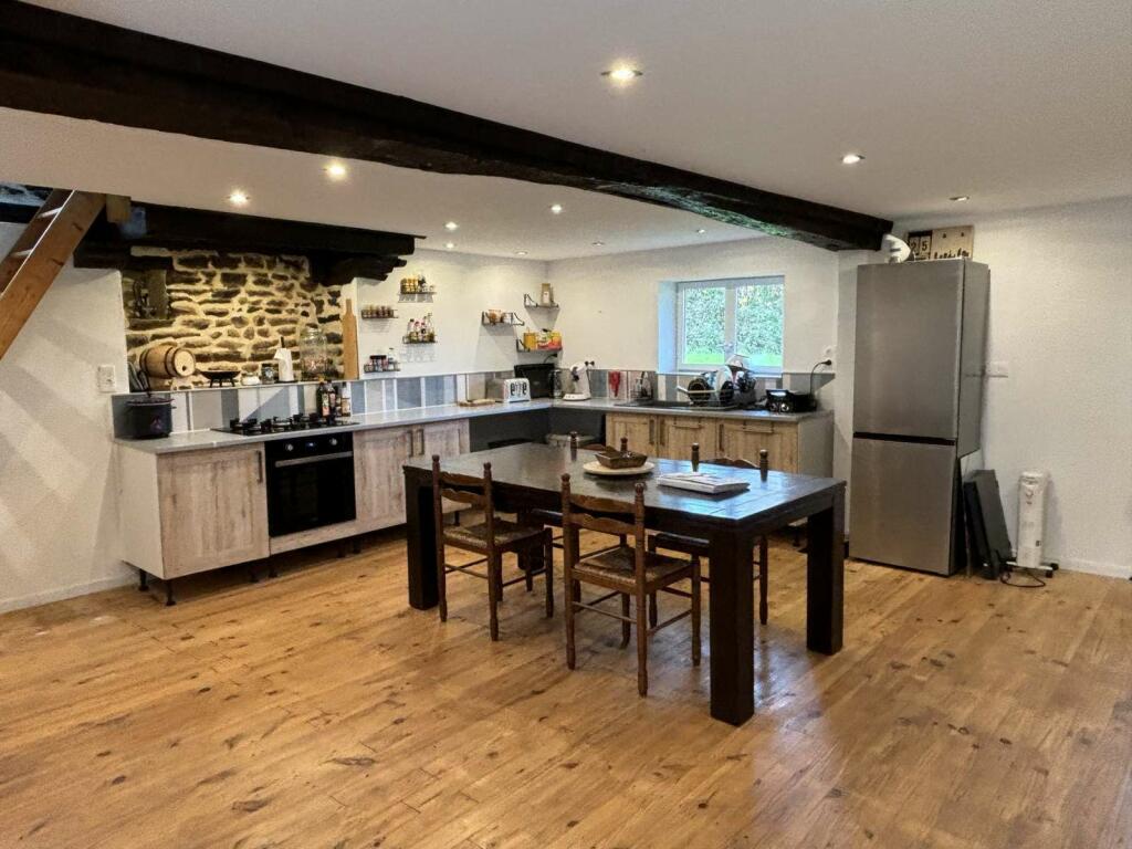 Additional property image - 61350 passais, France
