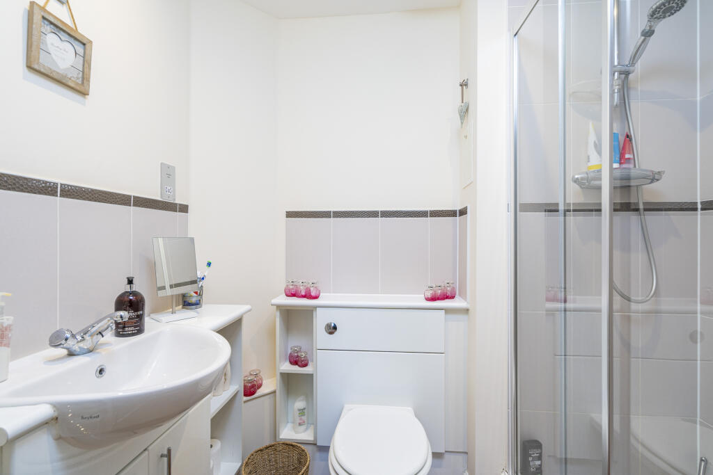 Additional image 9 of Station Road, Harpenden, AL5