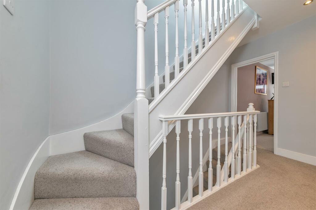 Additional image 22 of West View Road, St Albans