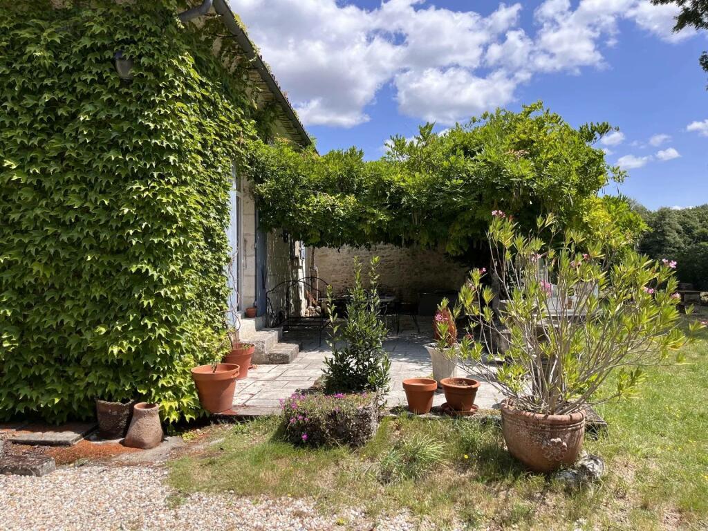 Additional image 3 of Yviers, Poitou-Charentes, 16210, France