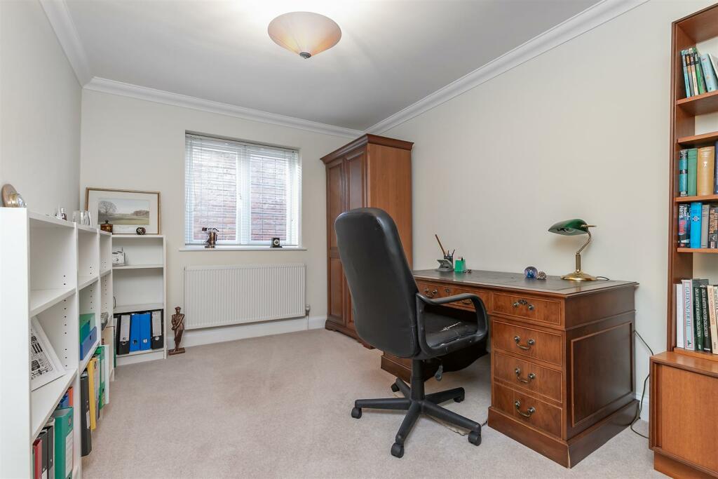 Additional image 13 of Laurelsfield, St. Albans