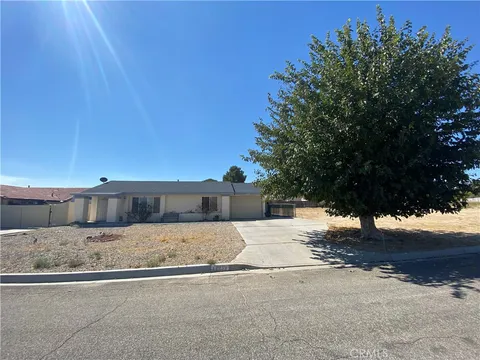 14839 Crofton Lane, Helendale, CA 92342