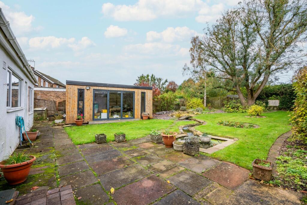 Additional image 17 of Dale Avenue, Wheathampstead, St. Albans, Hertfordshire, AL4