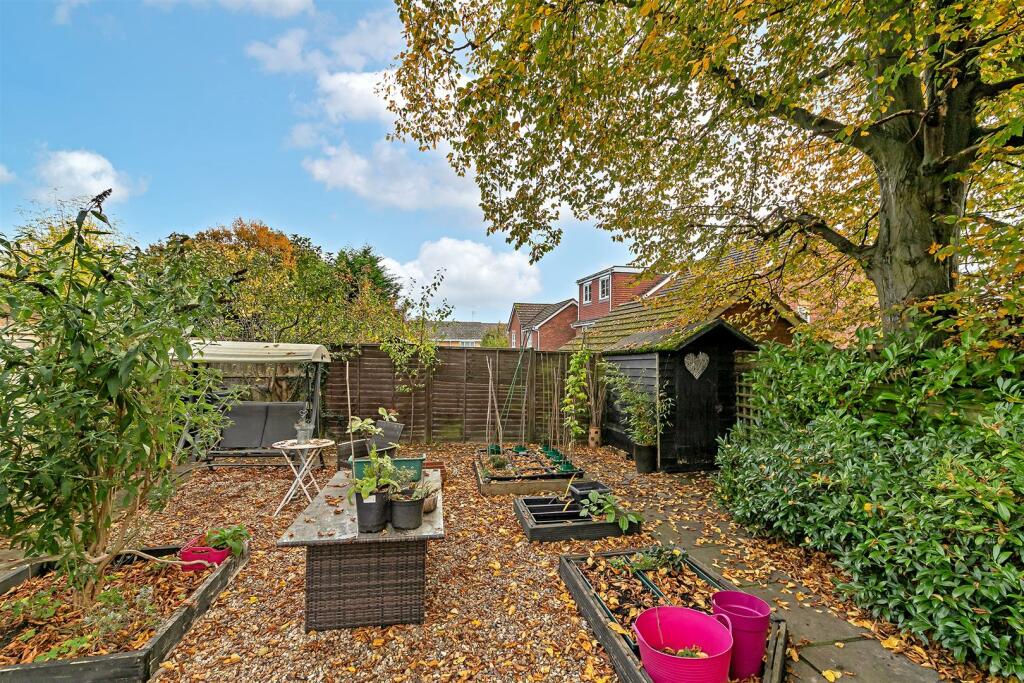 Additional image 31 of Longacres, St. Albans