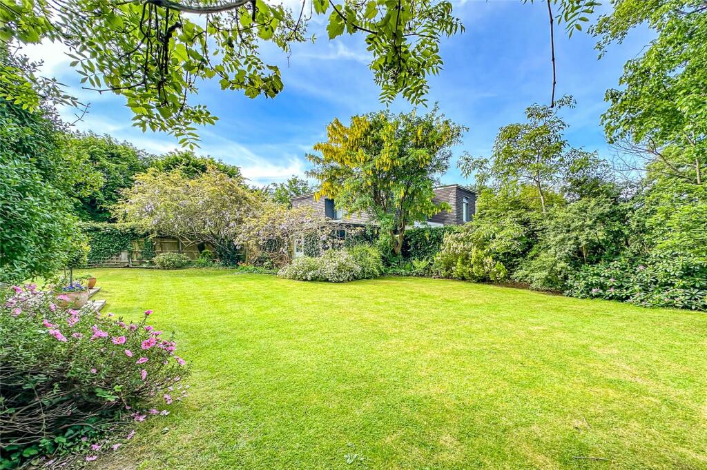 Additional image 12 of Townsend Drive, St. Albans, Hertfordshire, AL3