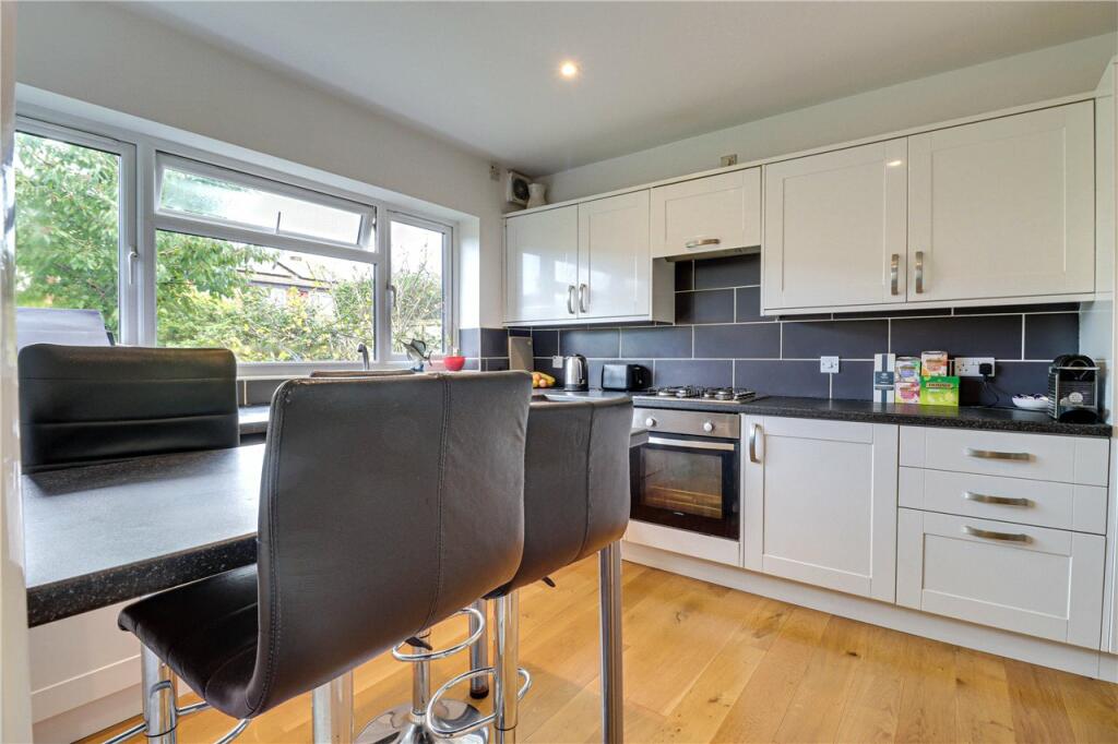 Additional image 6 of Dubrae Close, St. Albans, Hertfordshire, AL3