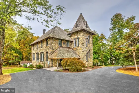 155 Wyebrook Road, Honey Brook, PA 19344