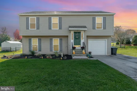 724 Riverview Drive, Etters, PA 17319