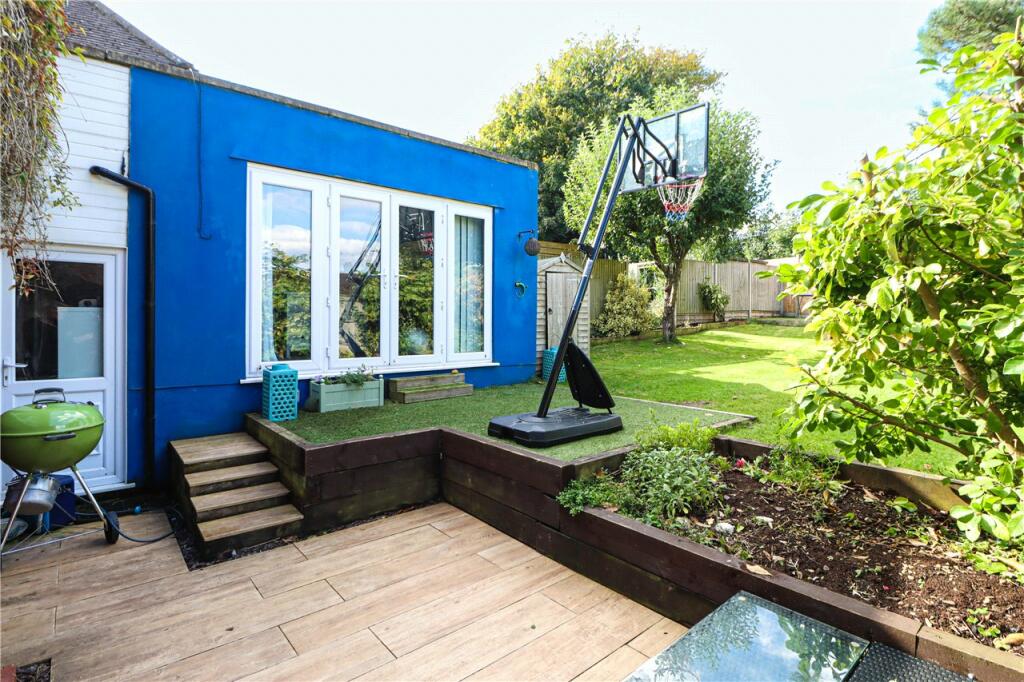 Additional image 14 of Carisbrooke Road, Harpenden, Hertfordshire, AL5