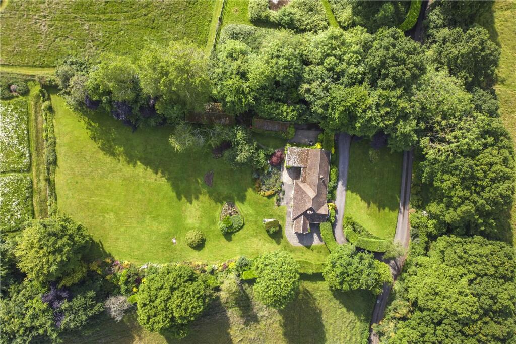 Additional image 17 of Holly Lane, Harpenden, Hertfordshire, AL5