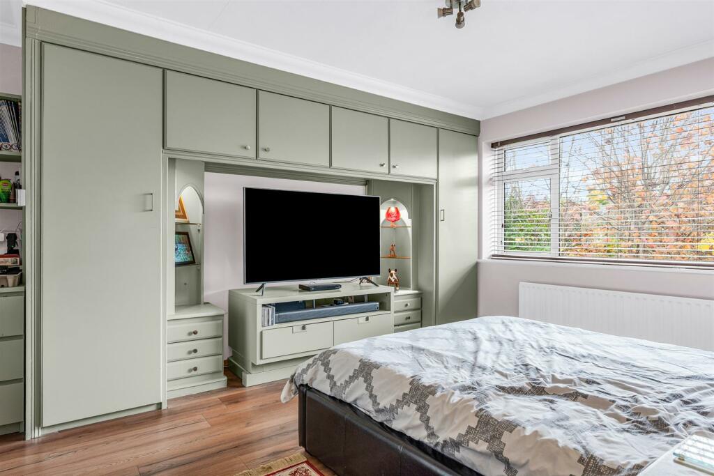 Additional image 13 of St. Michaels Close, Harpenden