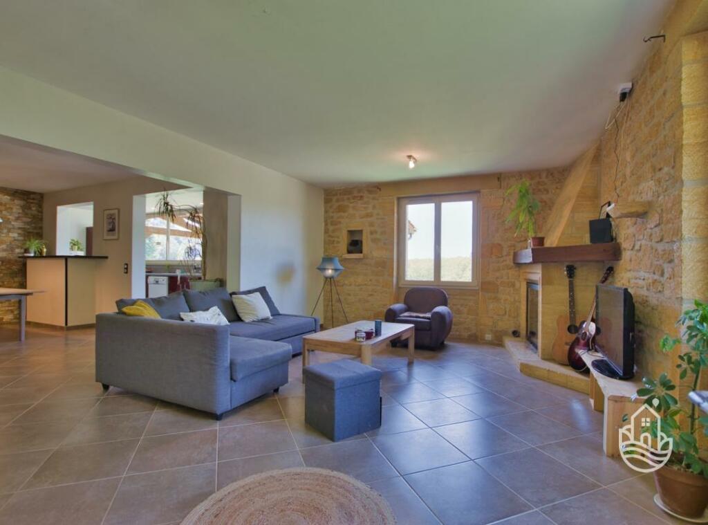 Primary image of Sarlat-La-Caneda, Aquitaine, 24200, France