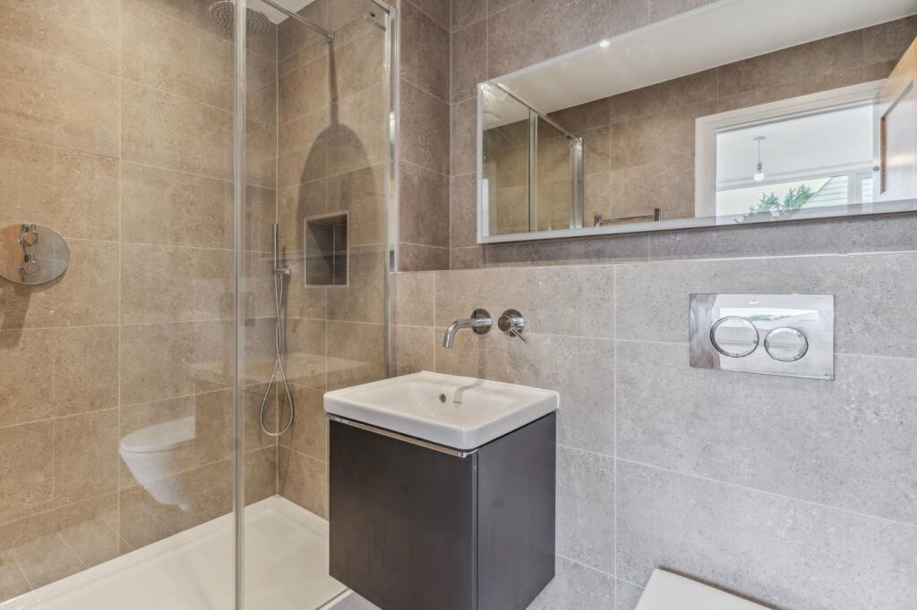 Additional image 7 of Vaughan Road, Harpenden, AL5