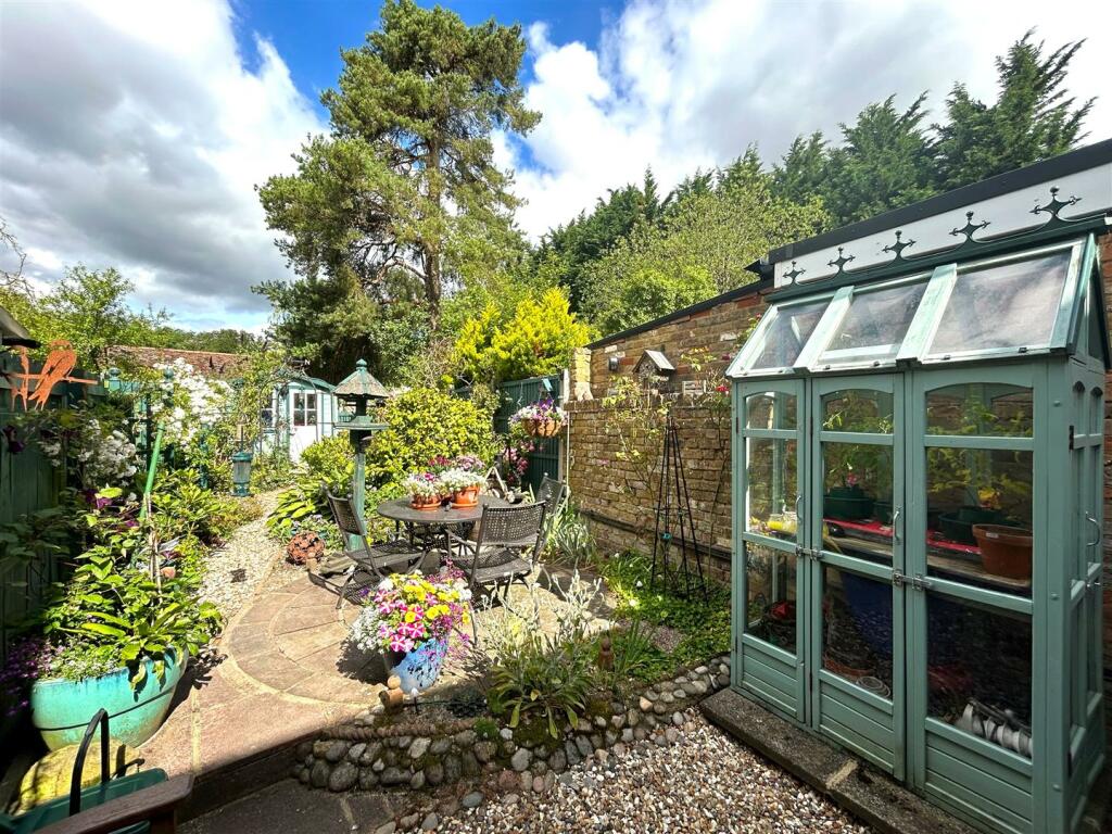 Additional image 9 of School Lane, Bricket Wood, St. Albans