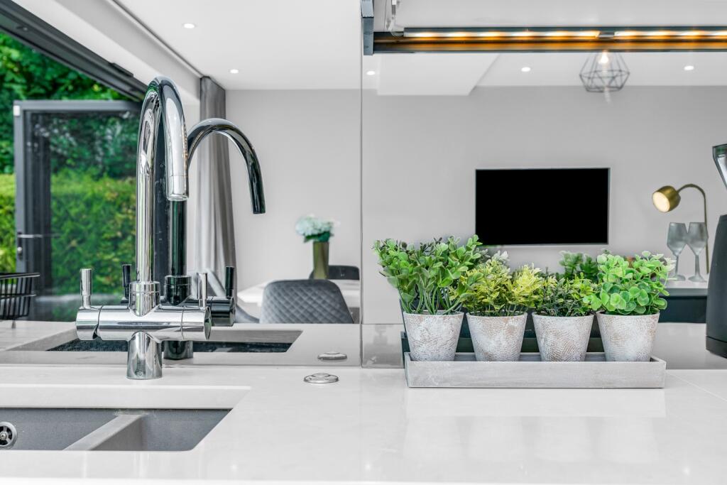 Additional image 13 of Broomhills, Welwyn Garden City, Hertfordshire, AL7