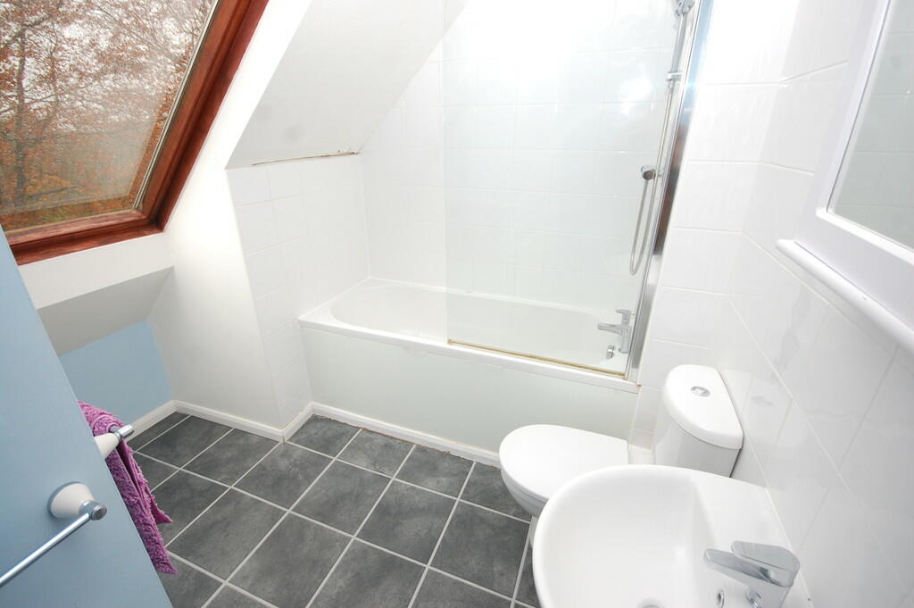 Additional image 5 of Redhall Close, Hatfield