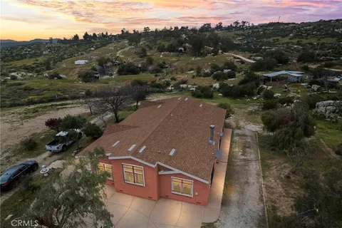35125 Hobbiton Road, Hemet, CA 92544