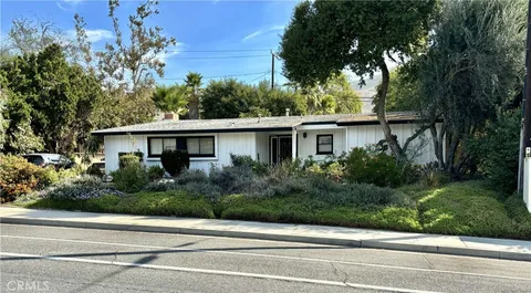 3594 Watkins Drive, Riverside, CA 92507