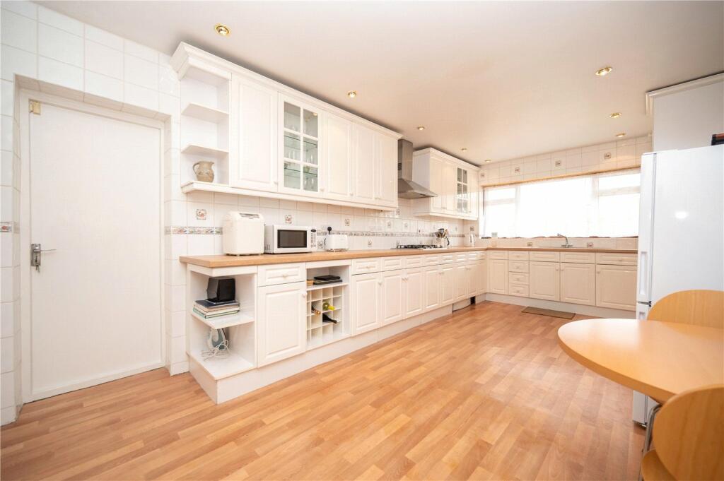 Additional image 4 of Mayflower Road, Park Street, St. Albans, Hertfordshire