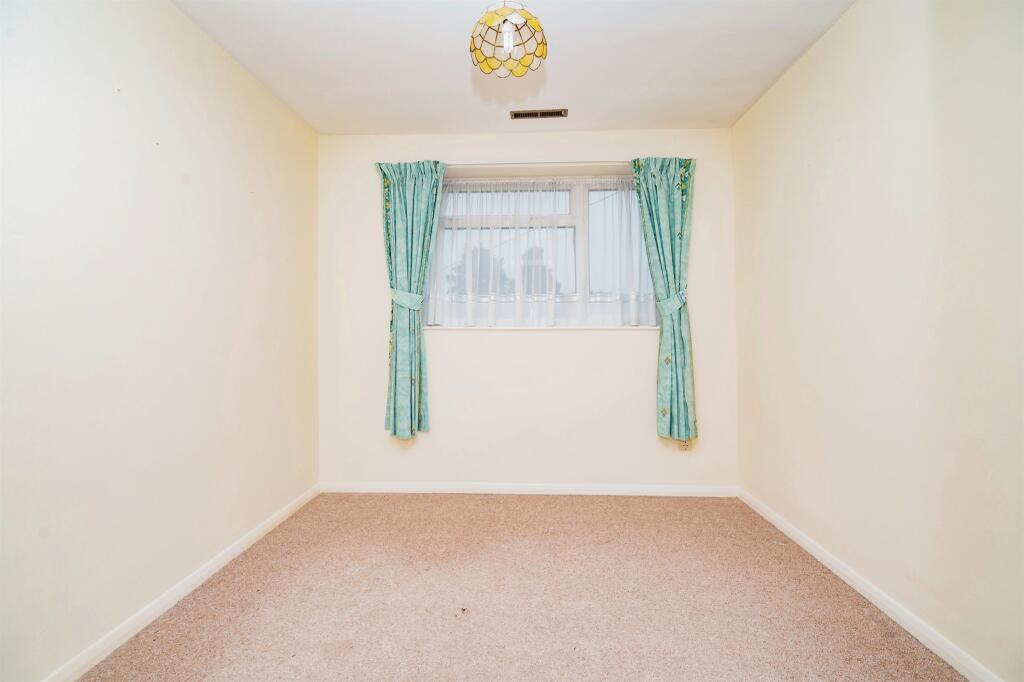 Additional image 11 of St. Annes Road, London Colney, St. Albans