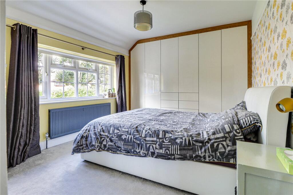 Additional image 9 of Carisbrooke Road, Harpenden, Hertfordshire, AL5