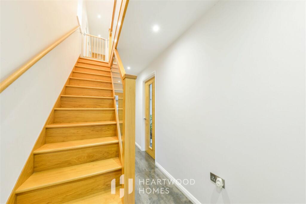 Additional image 20 of Tennyson Road, St. Albans, AL2 3HX