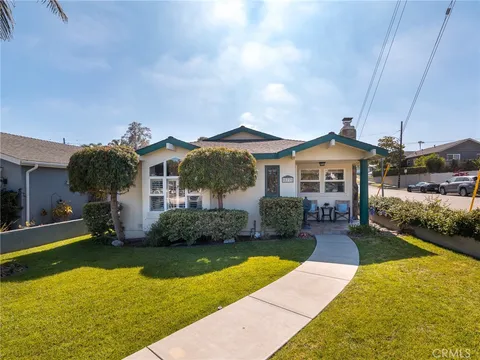 877 Center Street, El Segundo, CA 90245