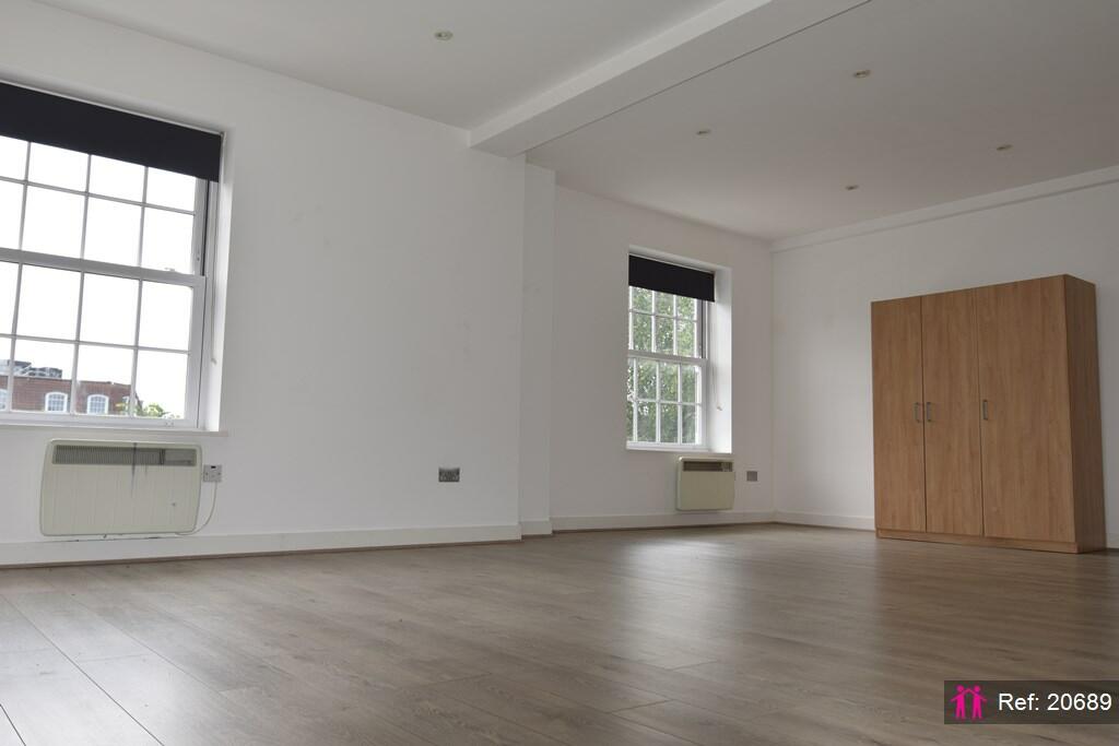 Additional image 3 of Stonehills, Welwyn Garden City