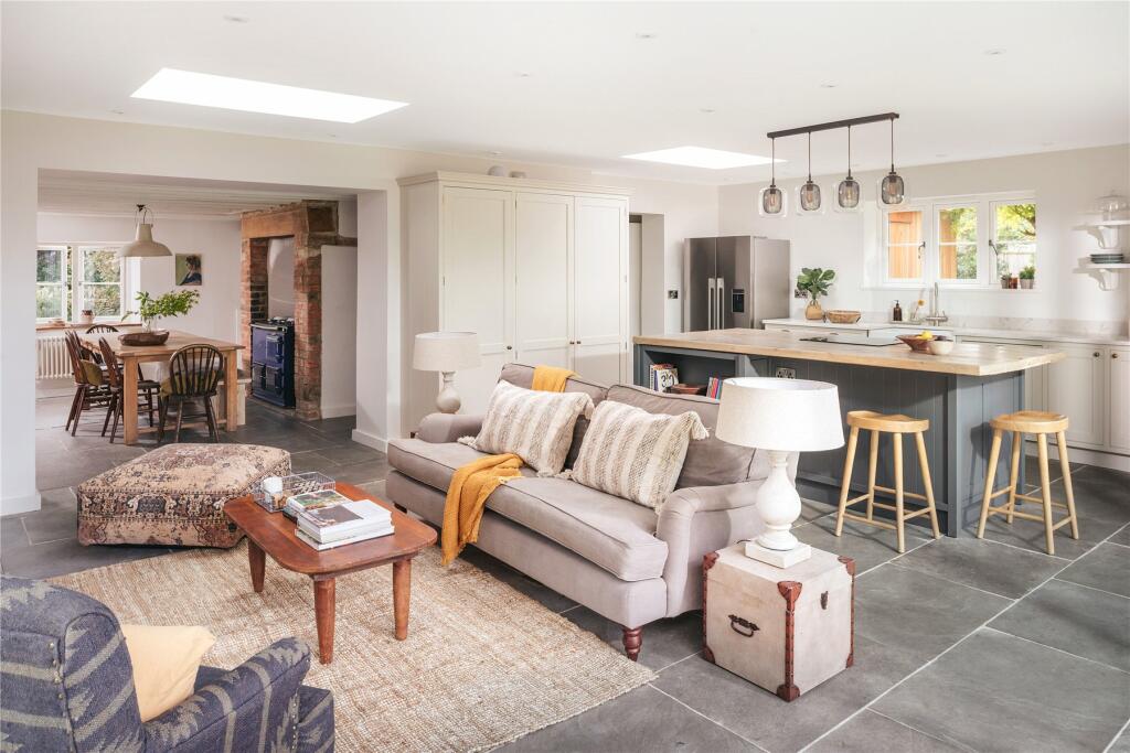 Additional image 2 of Whiteoak Green, Hailey, Witney, Oxfordshire, OX29