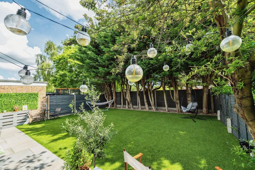 Additional image 16 of The Paddocks, Welwyn Garden City