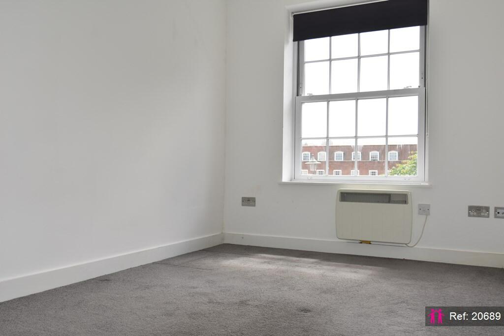 Additional image 13 of Stonehills, Welwyn Garden City