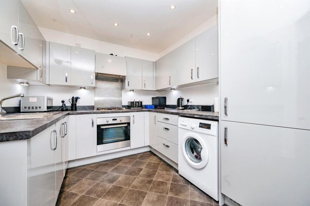 Additional image 3 of Queens Avenue, WELWYN GARDEN CITY