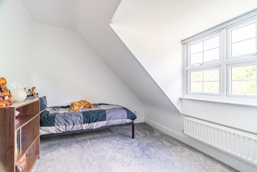 Additional image 14 of Azalea Close, Napsbury Park, St. Albans, Hertfordshire, AL2