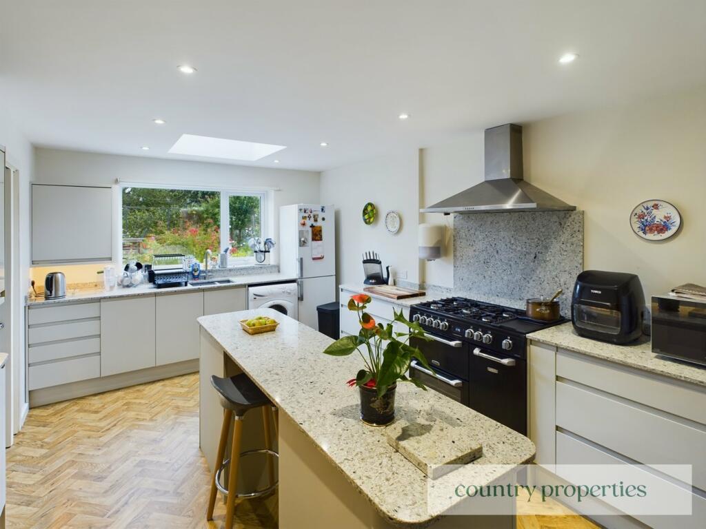 Additional image 28 of Knightsfield, Welwyn Garden City, AL8