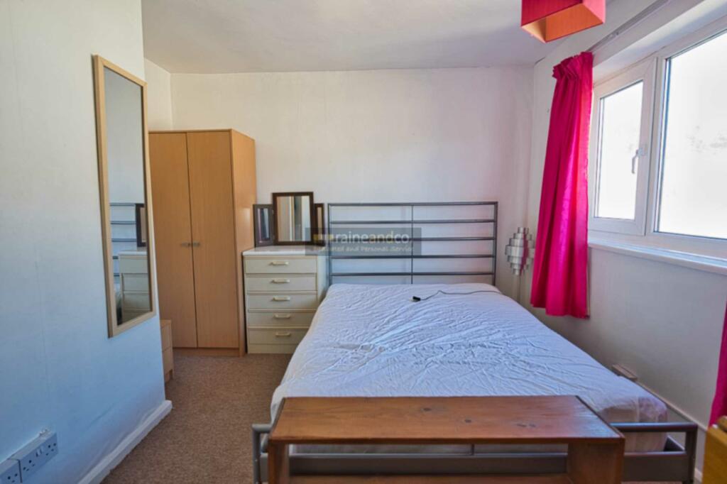 Additional image 5 of Link Walk, Hatfield