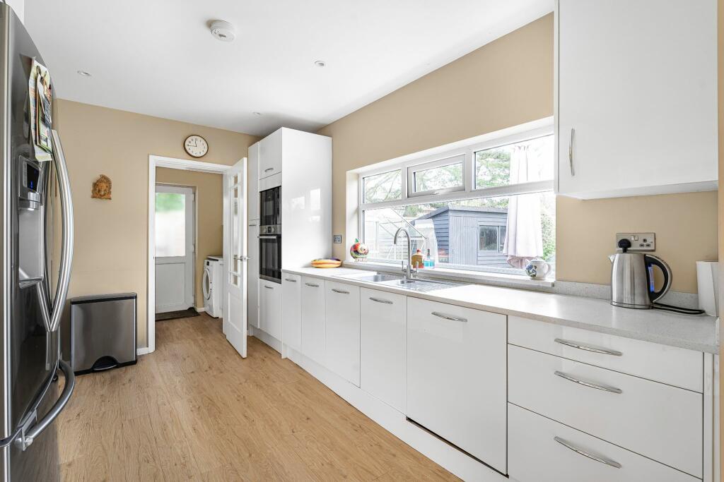 Additional image 7 of Moffats Close, Brookmans Park, AL9