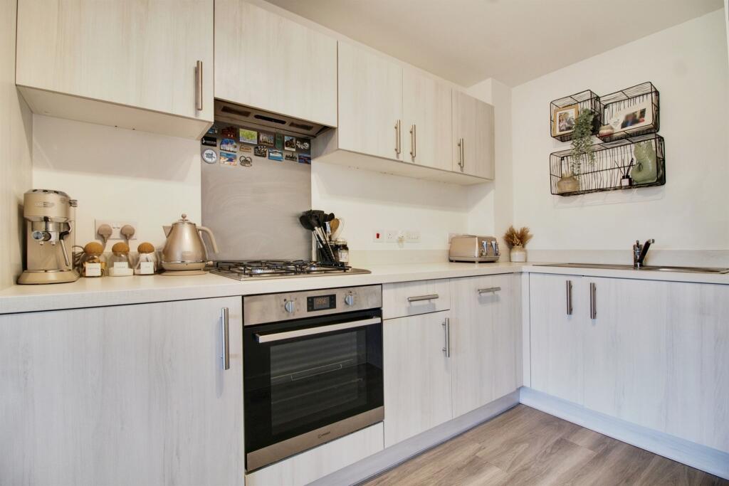 Additional image 7 of Blossom Drive, WELWYN GARDEN CITY