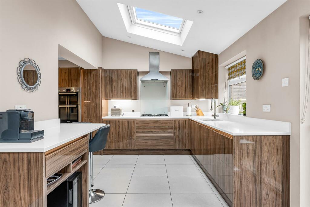 Additional image 28 of St. Michaels Close, Harpenden